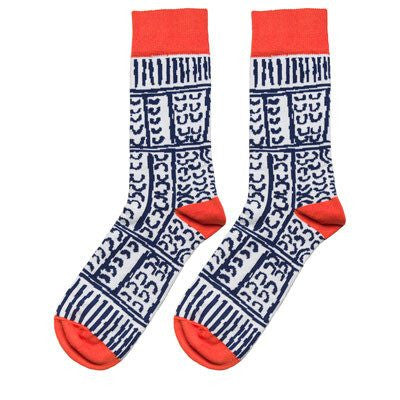 Australian Made Gifts &amp; Souvenirs with the Navy Aboriginal Artwork Socks -by Alperstein Designs. For the best Australian online shopping for a Socks - 1
